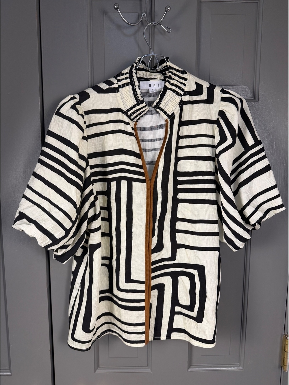 THML Women's Cream Black Abstract Puff Sleeve Blouse Sz S